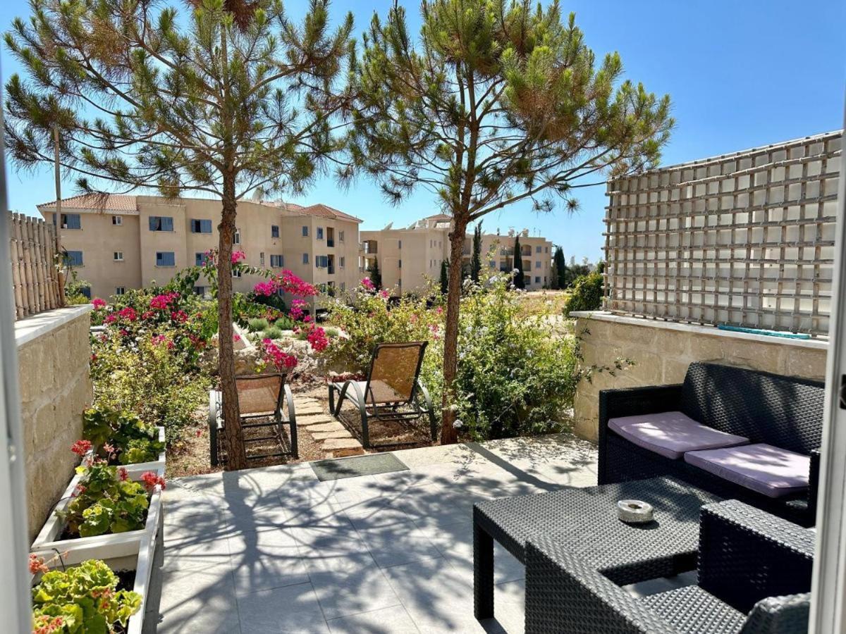 H&O Danaos Sea Breeze Apartment 파포스 외부 사진
