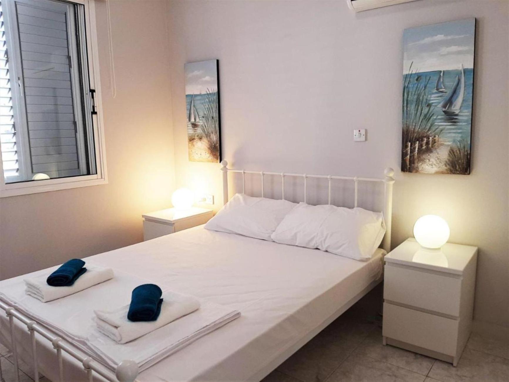H&O Danaos Sea Breeze Apartment 파포스 외부 사진