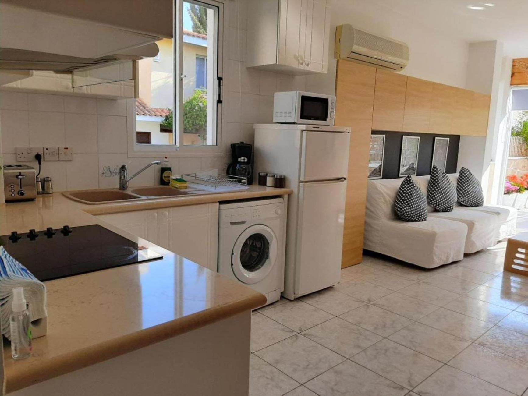 H&O Danaos Sea Breeze Apartment 파포스 외부 사진