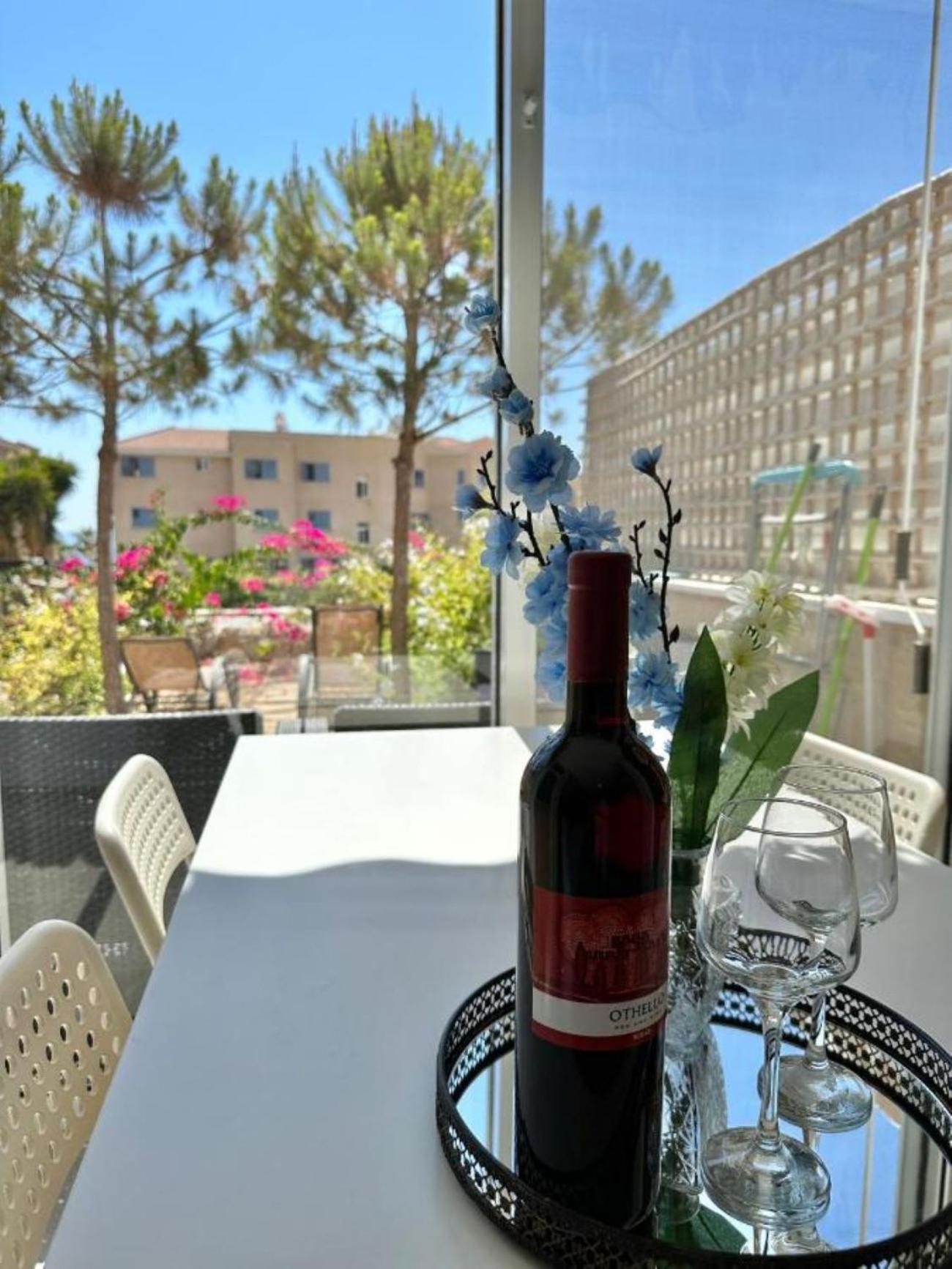 H&O Danaos Sea Breeze Apartment 파포스 외부 사진