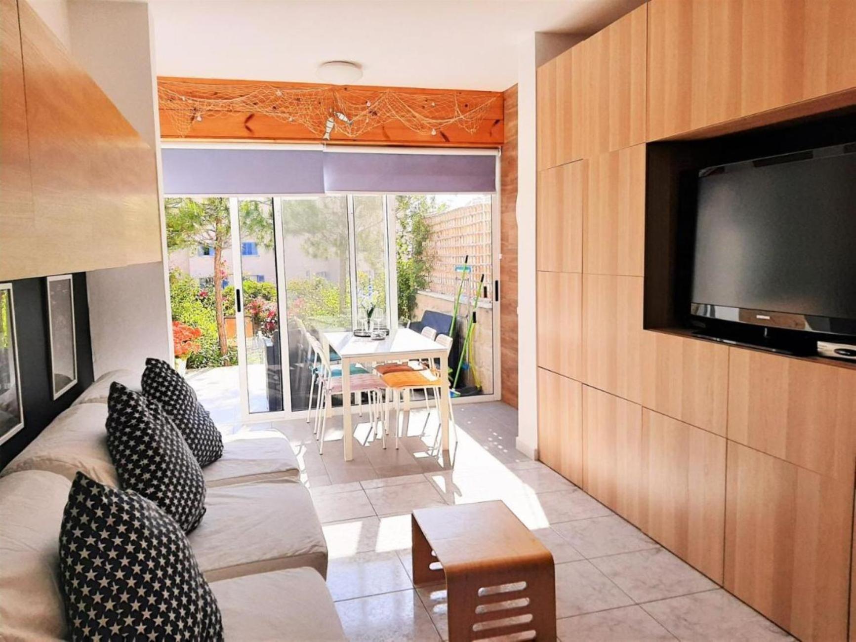 H&O Danaos Sea Breeze Apartment 파포스 외부 사진