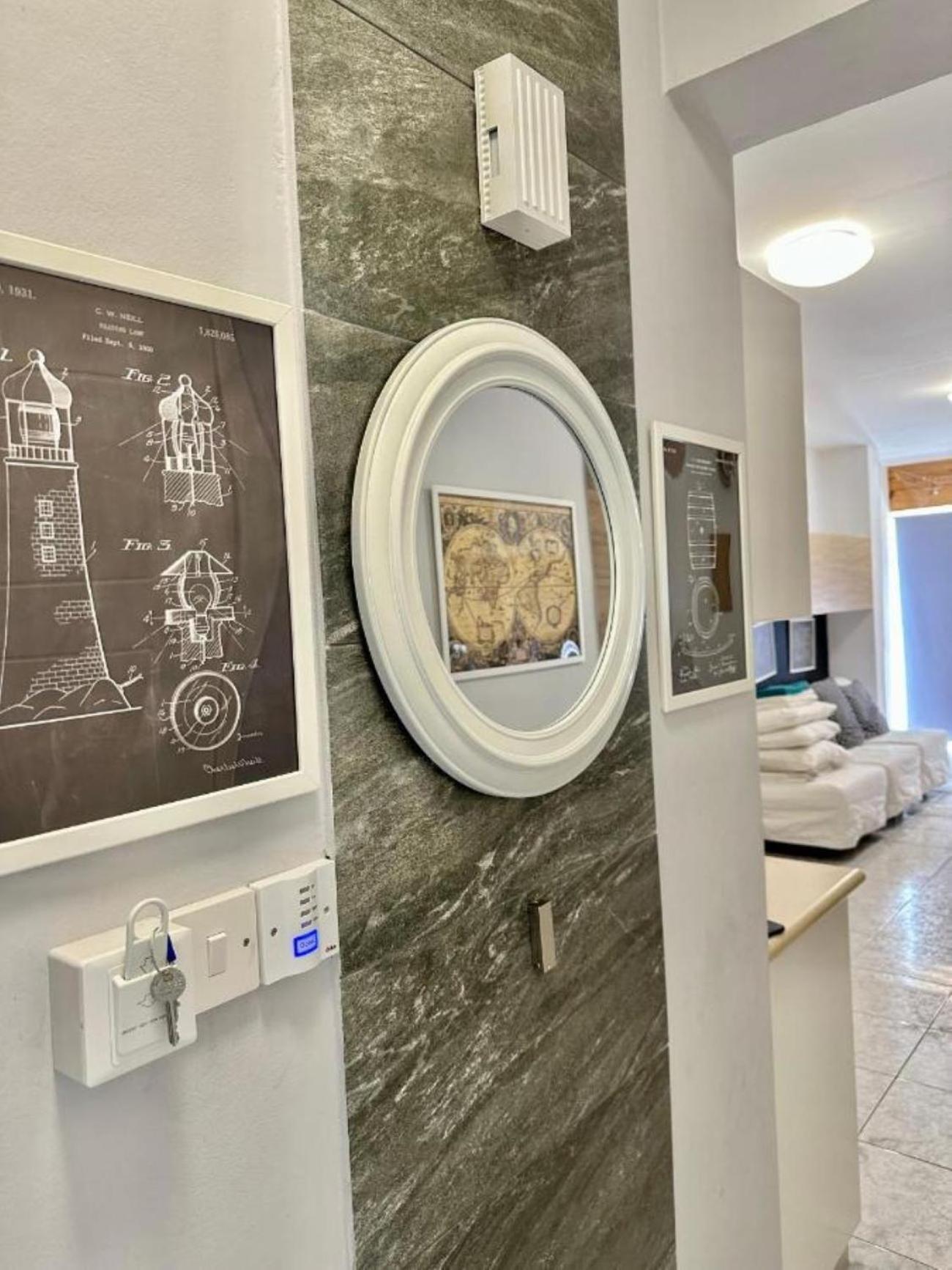 H&O Danaos Sea Breeze Apartment 파포스 외부 사진
